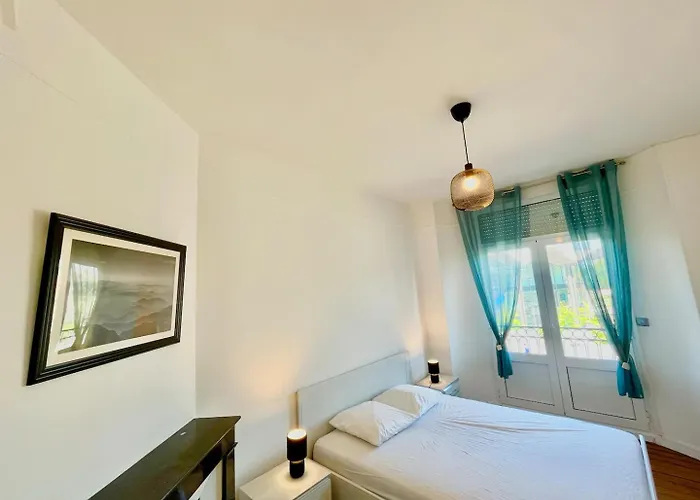 Escale - 4 Personnes Proche Arena Апартаменты *