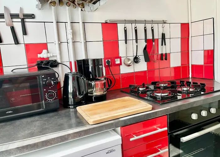 Escale - 4 Personnes Proche Arena * Реймс